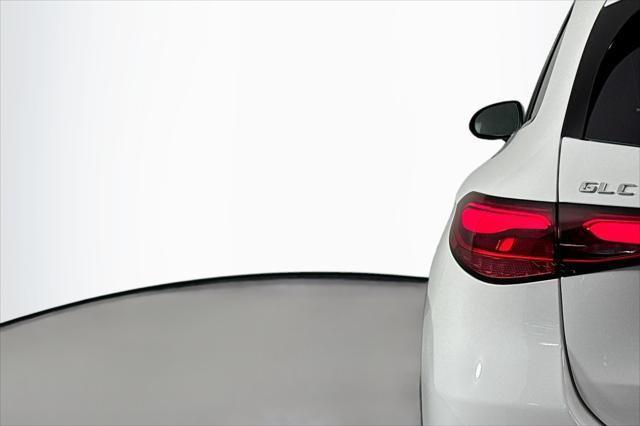 new 2025 Mercedes-Benz GLC 300 car, priced at $51,415