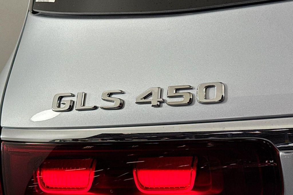 new 2025 Mercedes-Benz GLS 450 car, priced at $95,365