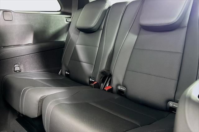new 2025 Mercedes-Benz GLS 450 car, priced at $95,365