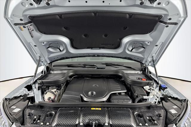 new 2025 Mercedes-Benz GLS 450 car, priced at $95,365