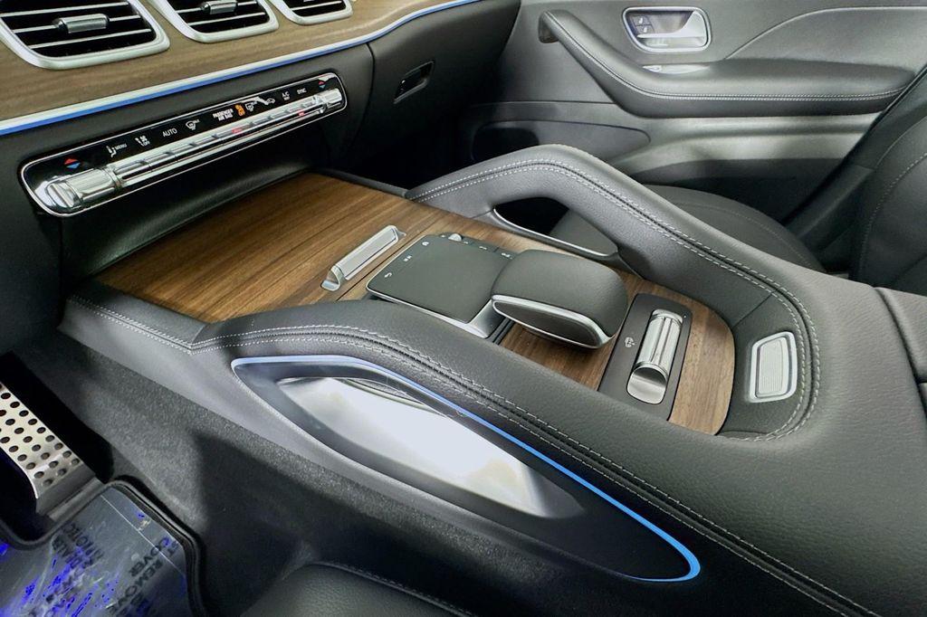 new 2025 Mercedes-Benz GLS 450 car, priced at $95,365
