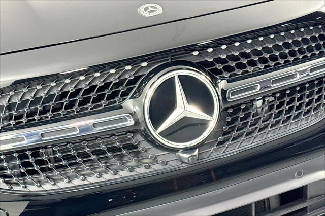 new 2024 Mercedes-Benz GLB 250 car, priced at $49,100