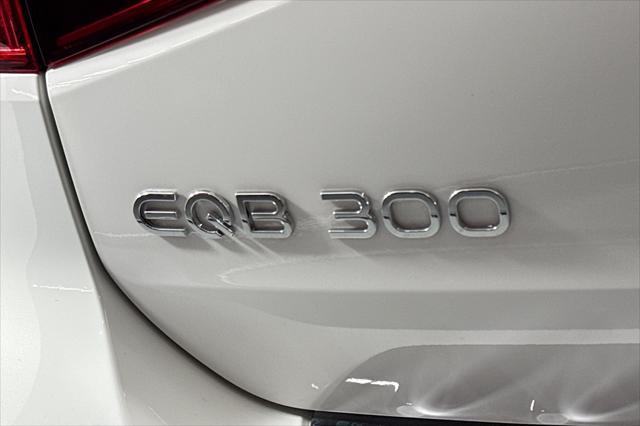 new 2024 Mercedes-Benz EQB 300 car, priced at $58,345