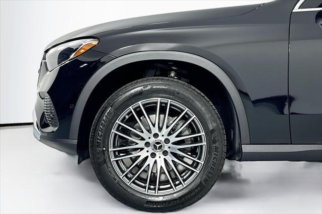 new 2025 Mercedes-Benz GLC 300 car, priced at $52,220