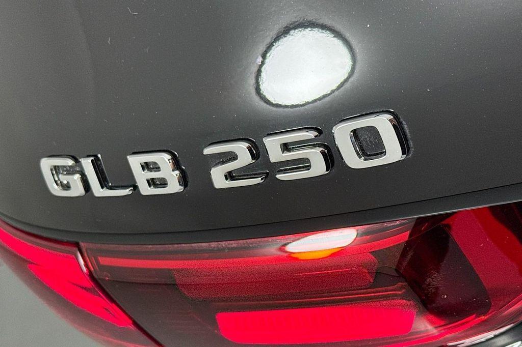 new 2025 Mercedes-Benz GLB 250 car, priced at $47,145