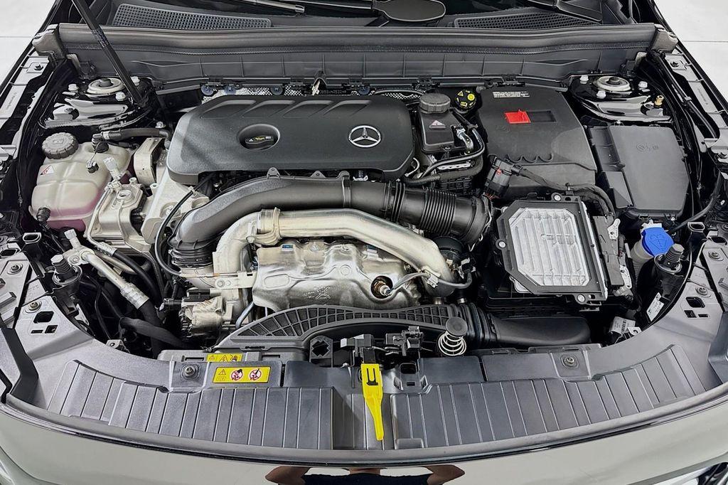 new 2025 Mercedes-Benz GLB 250 car, priced at $47,145