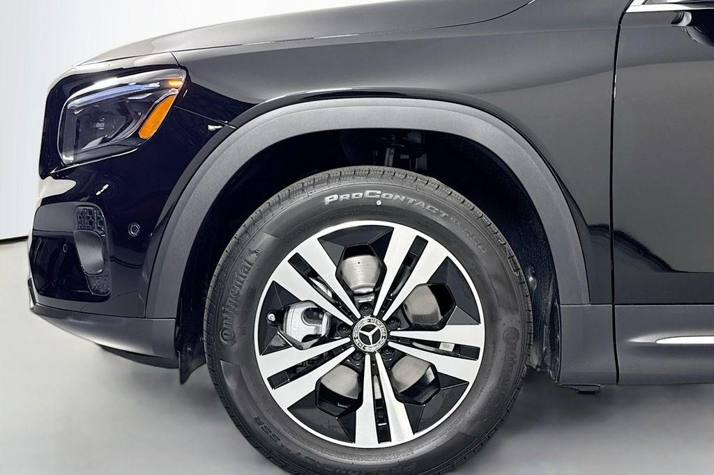 new 2025 Mercedes-Benz GLB 250 car, priced at $47,145