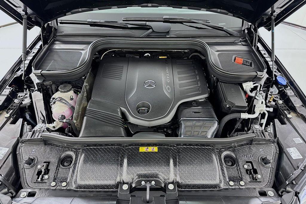 new 2026 Mercedes-Benz GLS 450 car, priced at $93,615