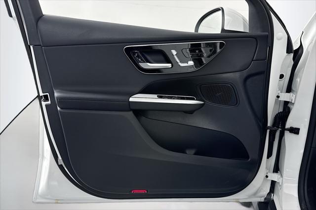 new 2025 Mercedes-Benz GLC 300 car, priced at $51,415