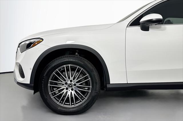new 2025 Mercedes-Benz GLC 300 car, priced at $51,415