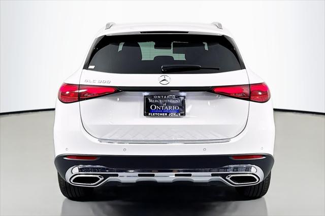 new 2025 Mercedes-Benz GLC 300 car, priced at $51,415
