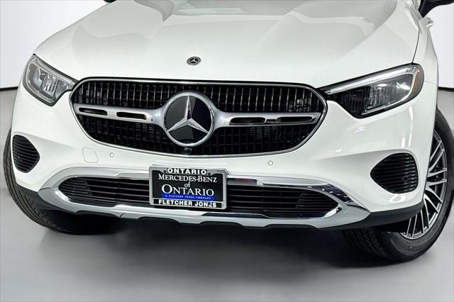 new 2025 Mercedes-Benz GLC 300 car, priced at $51,415