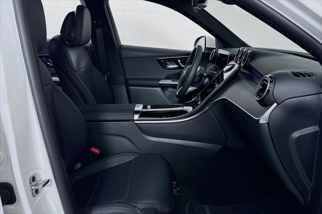 new 2025 Mercedes-Benz GLC 300 car, priced at $51,415
