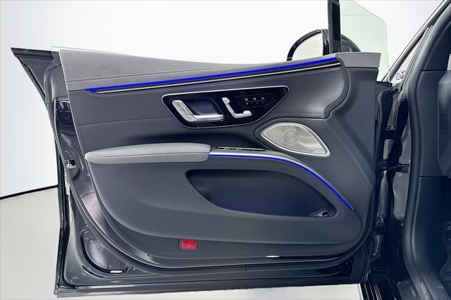 new 2025 Mercedes-Benz EQS 450 car, priced at $106,295