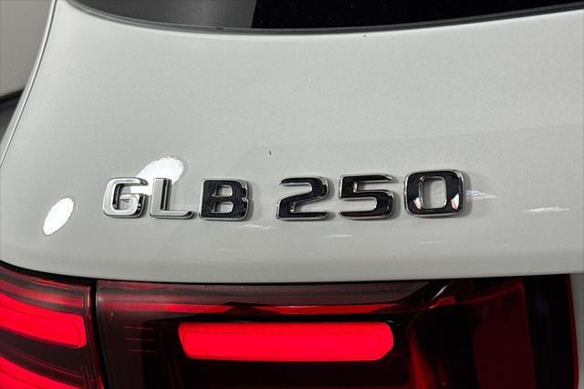new 2025 Mercedes-Benz GLB 250 car, priced at $47,145