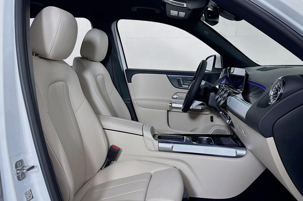 new 2025 Mercedes-Benz GLB 250 car, priced at $47,145