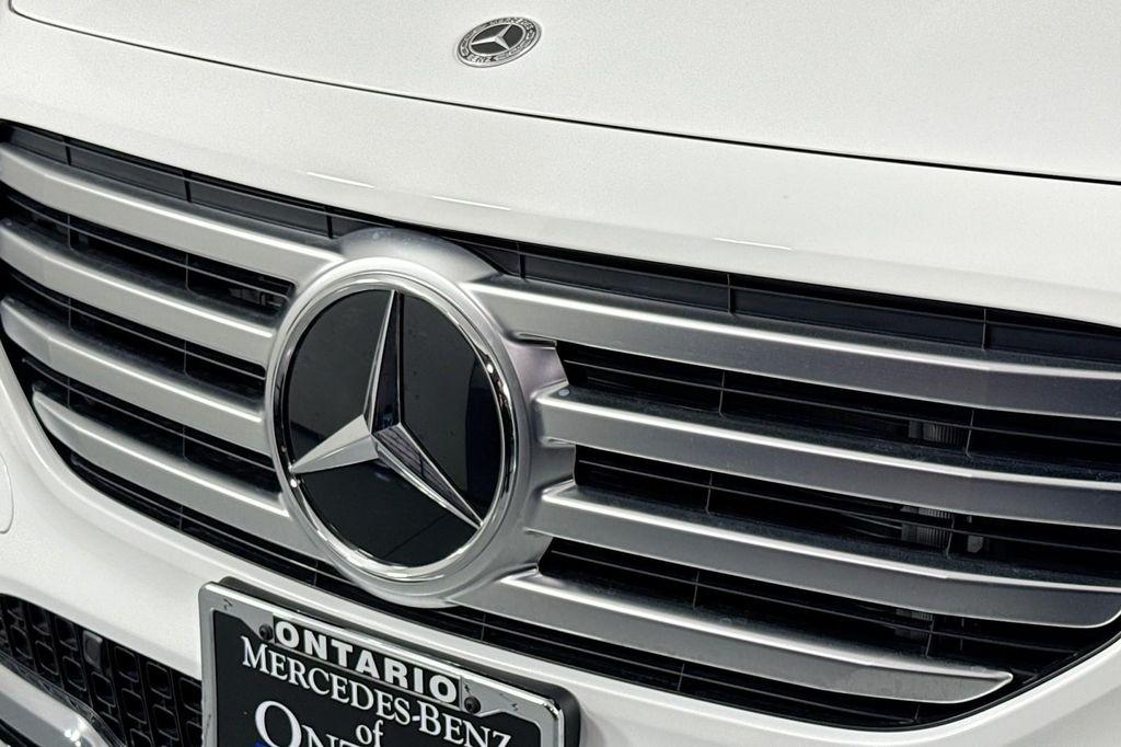 new 2025 Mercedes-Benz GLB 250 car, priced at $47,145