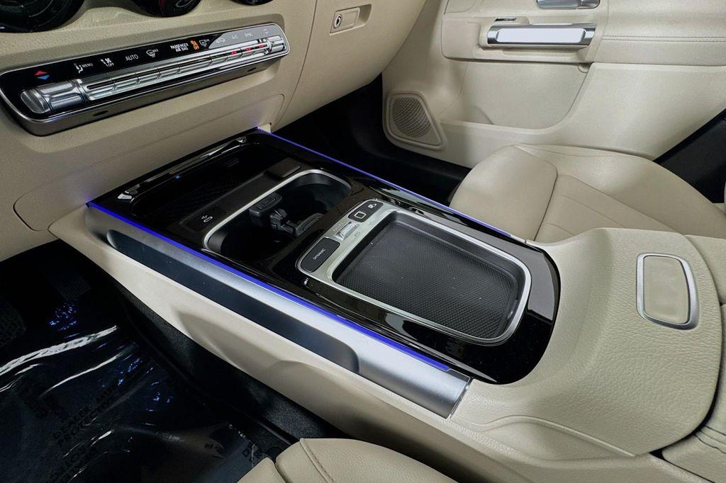 new 2025 Mercedes-Benz GLB 250 car, priced at $47,145