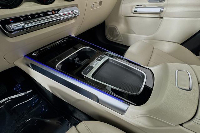 new 2025 Mercedes-Benz GLB 250 car, priced at $47,145