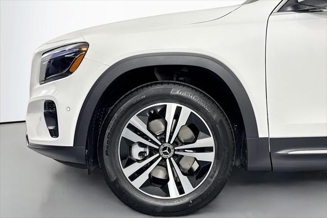 new 2025 Mercedes-Benz GLB 250 car, priced at $47,145
