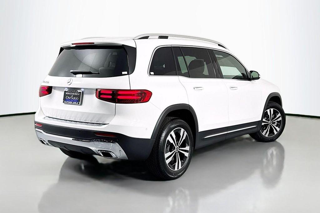 new 2025 Mercedes-Benz GLB 250 car, priced at $47,145