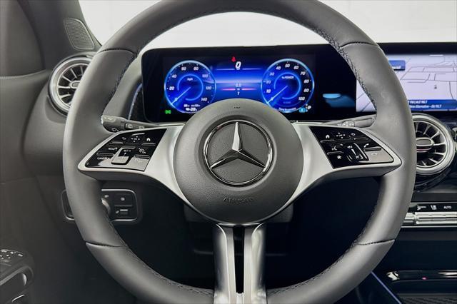 new 2024 Mercedes-Benz EQB 300 car, priced at $61,075