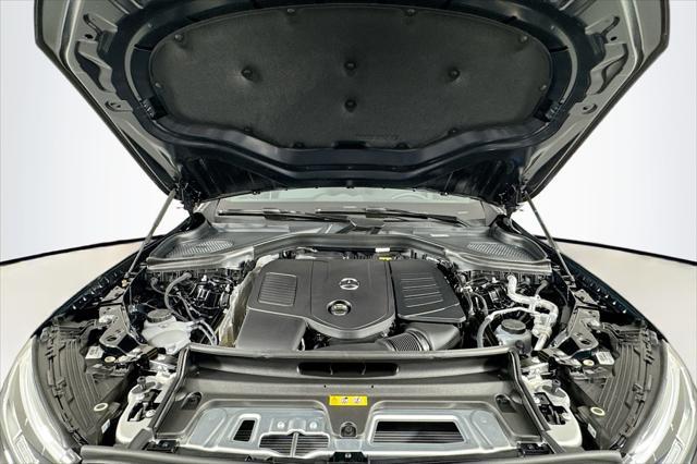 new 2025 Mercedes-Benz GLC 300 car, priced at $51,415
