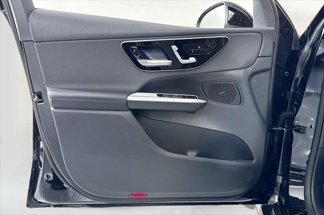 new 2025 Mercedes-Benz GLC 300 car, priced at $51,415