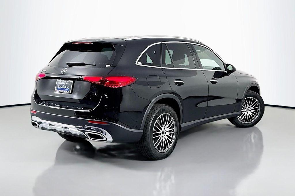 new 2025 Mercedes-Benz GLC 300 car, priced at $51,415