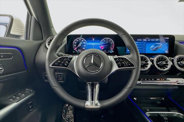 new 2025 Mercedes-Benz GLA 250 car, priced at $45,205