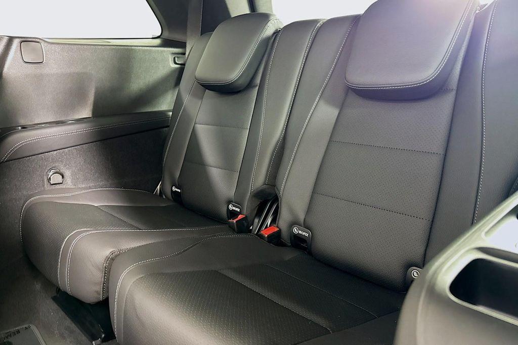 new 2025 Mercedes-Benz GLS 450 car, priced at $93,145