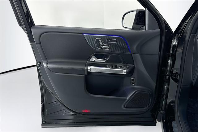 new 2025 Mercedes-Benz GLB 250 car, priced at $47,145