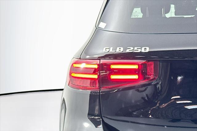 new 2025 Mercedes-Benz GLB 250 car, priced at $47,145