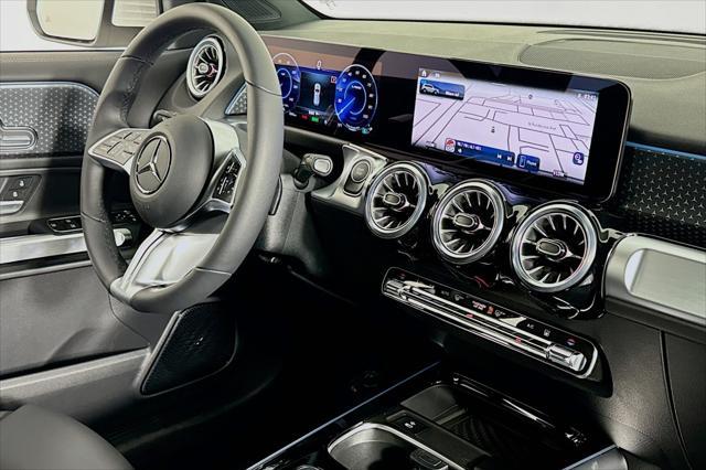 new 2024 Mercedes-Benz EQB 300 car, priced at $58,625