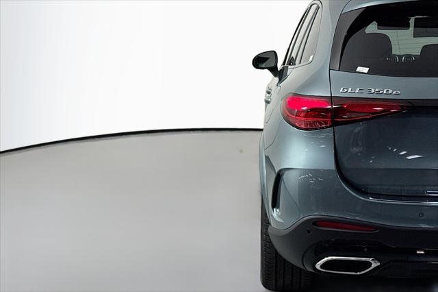 new 2025 Mercedes-Benz GLC 350e car, priced at $72,515