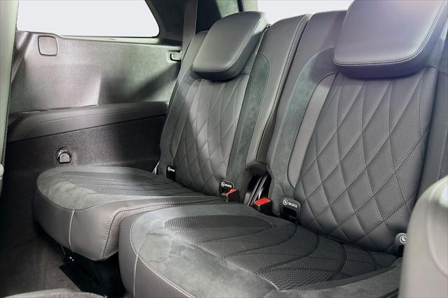 new 2025 Mercedes-Benz AMG GLS 63 car, priced at $156,905
