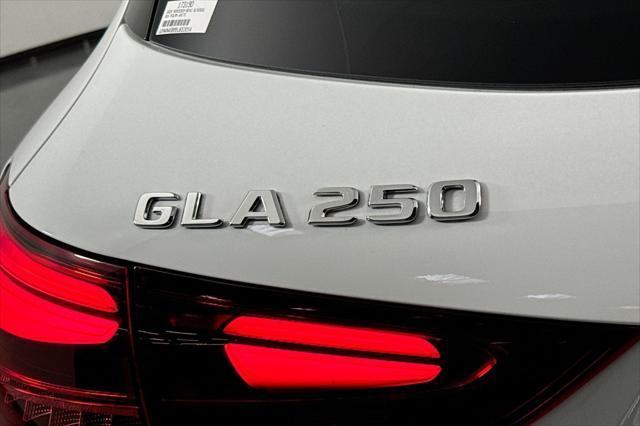 new 2025 Mercedes-Benz GLA 250 car, priced at $48,420