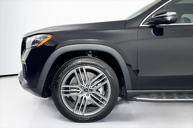 new 2025 Mercedes-Benz GLS 450 car, priced at $91,415