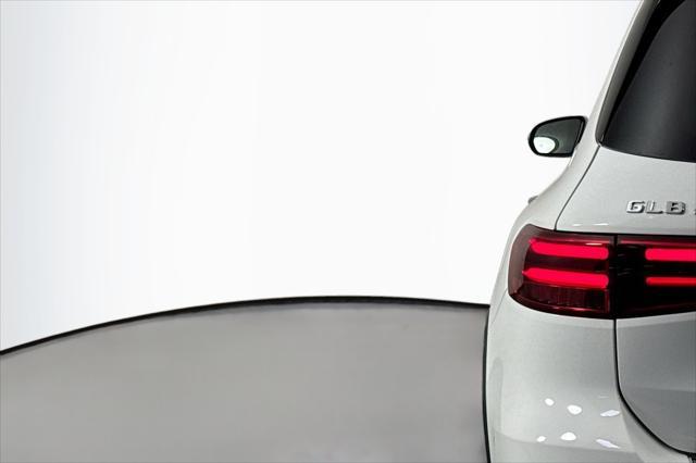new 2025 Mercedes-Benz GLB 250 car, priced at $47,470