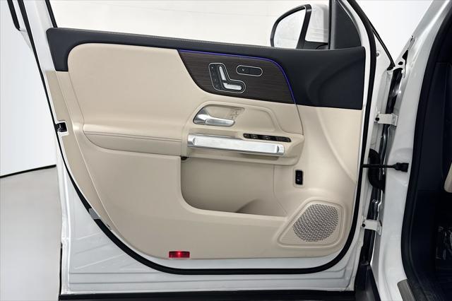 new 2025 Mercedes-Benz GLB 250 car, priced at $47,470