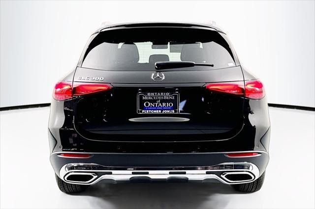 new 2025 Mercedes-Benz GLC 300 car, priced at $52,295