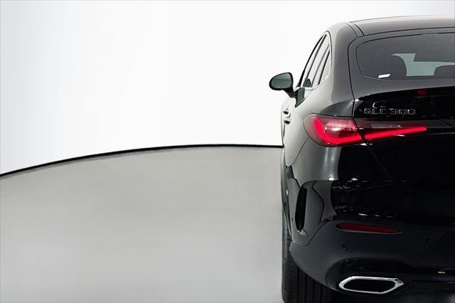 new 2025 Mercedes-Benz GLC 300 car, priced at $65,755