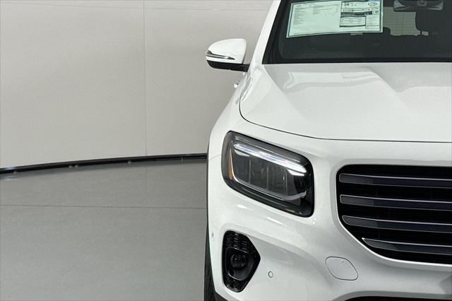 new 2025 Mercedes-Benz GLB 250 car, priced at $47,745