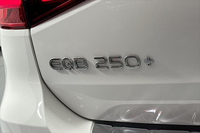 new 2024 Mercedes-Benz EQB 250 car, priced at $54,675