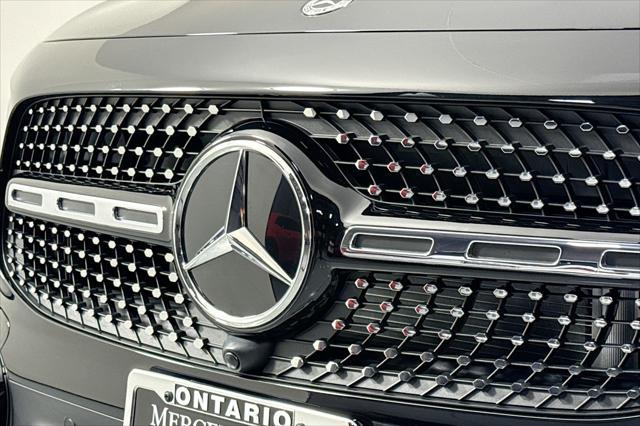 new 2024 Mercedes-Benz GLB 250 car, priced at $49,595