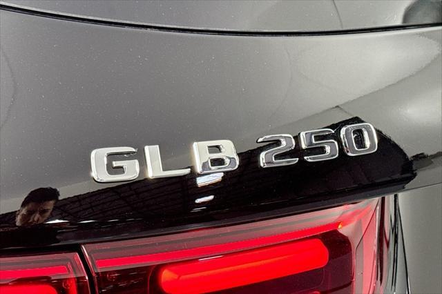 new 2024 Mercedes-Benz GLB 250 car, priced at $49,595