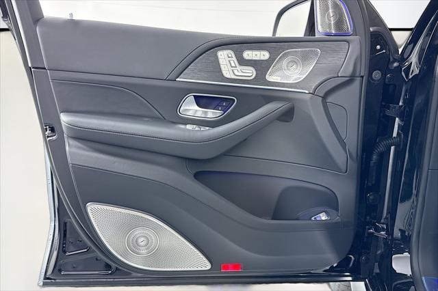 new 2025 Mercedes-Benz Maybach GLS 600 car, priced at $207,495