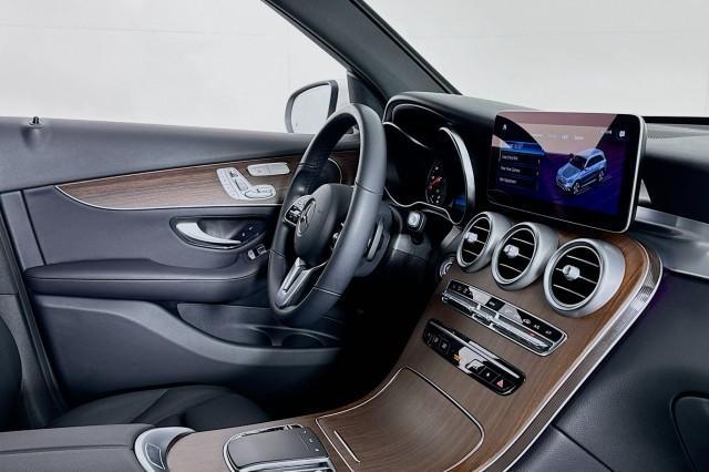 used 2020 Mercedes-Benz GLC 300 car, priced at $31,884