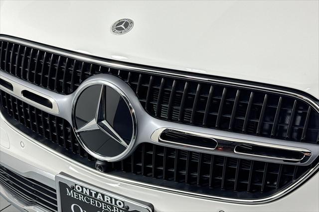 new 2025 Mercedes-Benz GLC 300 car, priced at $51,865