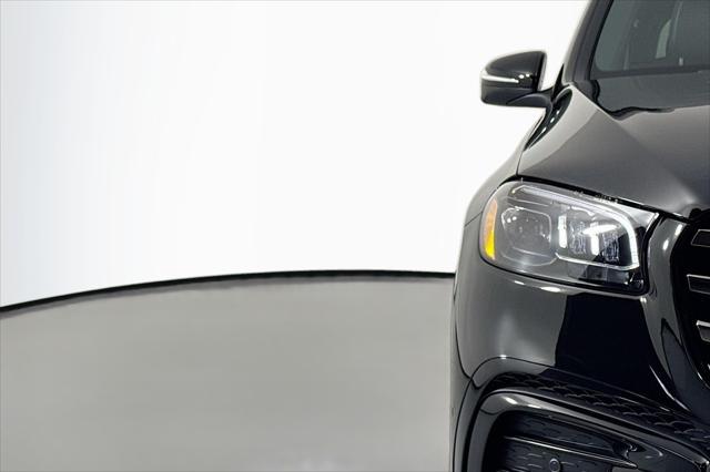 new 2025 Mercedes-Benz GLS 450 car, priced at $96,345